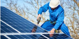 Installation Maintenance Panneaux Solaires Photovoltaïques à Caramany